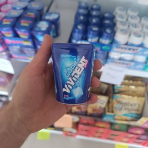 آدامس ویویدنت کوب 86 گرم با طعم یخ (اورجینال وارداتی )